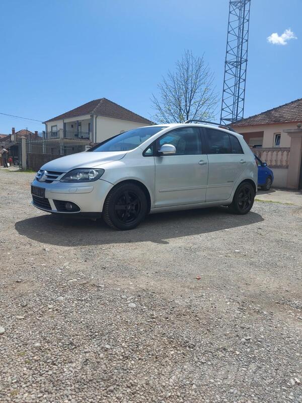 Volkswagen - Golf Plus - 1.9 TDi Bluemotion United