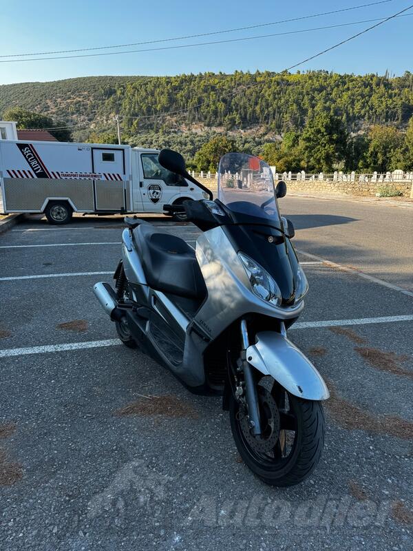 Yamaha - X Max 250