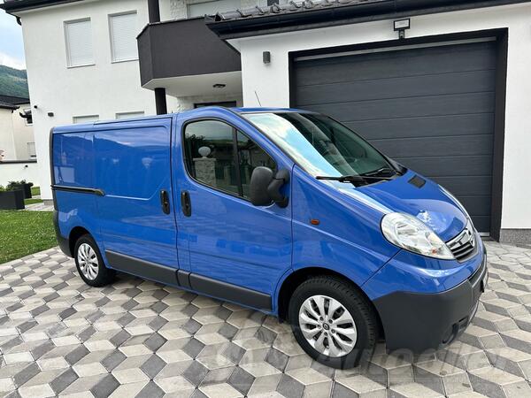 Opel - VIVARO