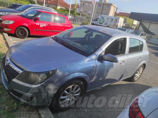 Opel - Astra