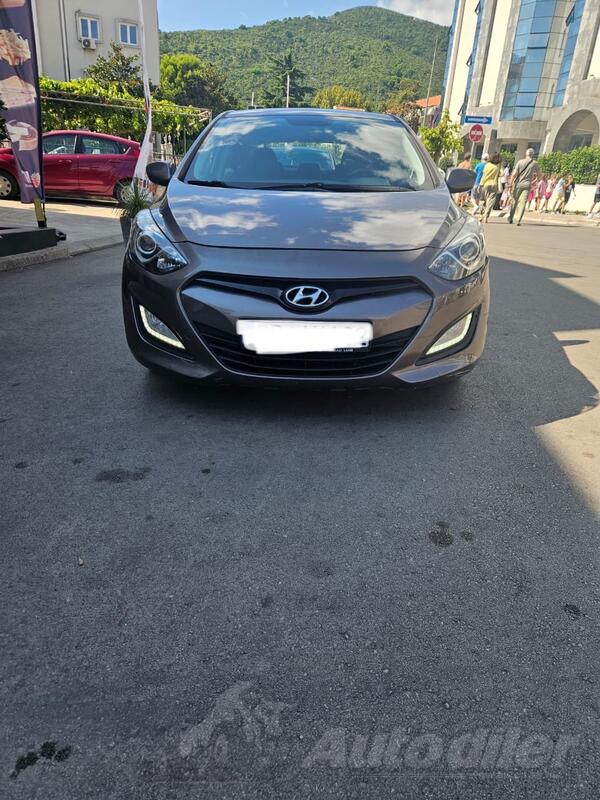 Hyundai - i30 - 1.6