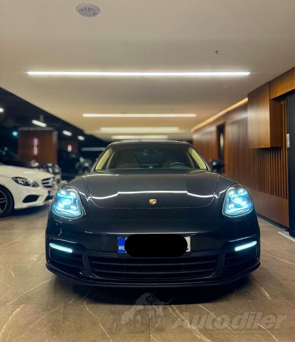 Porsche - Panamera - Panamera 4S