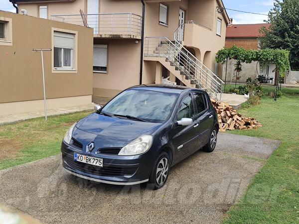 Renault - Clio - 1.5 Dci