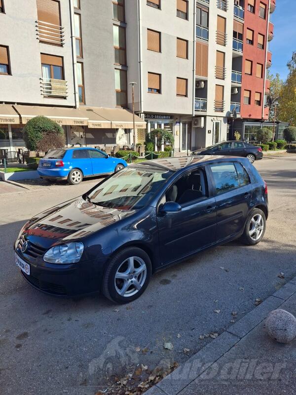 Volkswagen - Golf 5 - 1.9 TDI