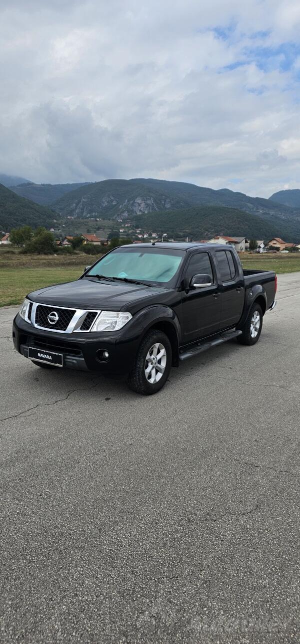 Nissan - Navara - 2.5