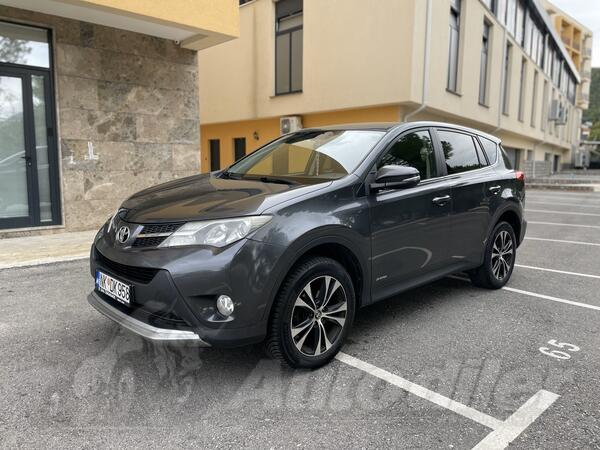 Toyota - RAV 4 - 2.0D-4D