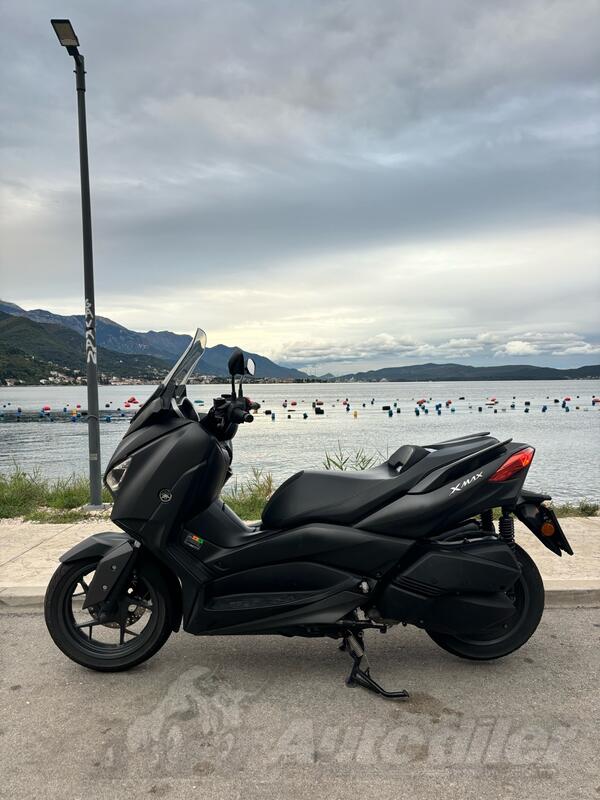 Yamaha - X Max