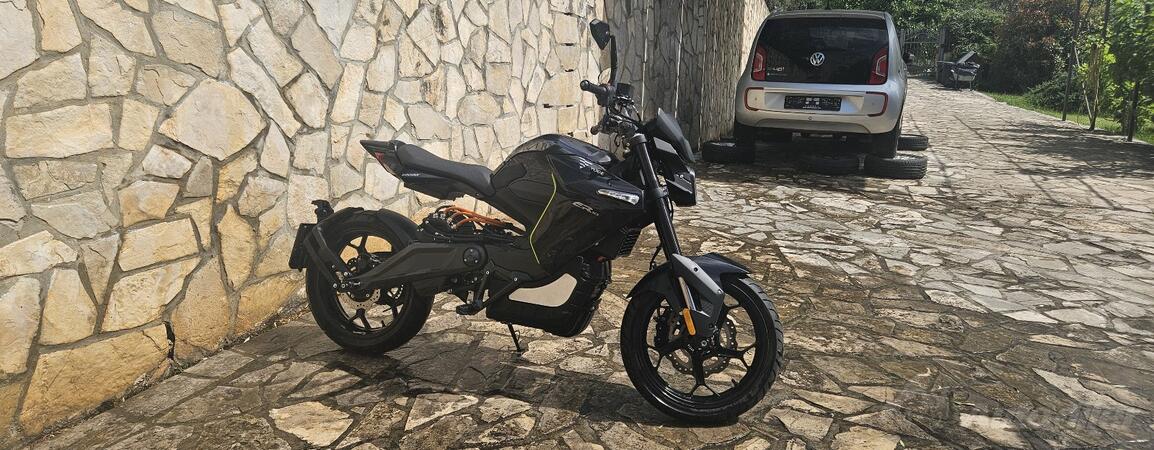 Loncin - VOGE Er10 "White Chost" electric bike