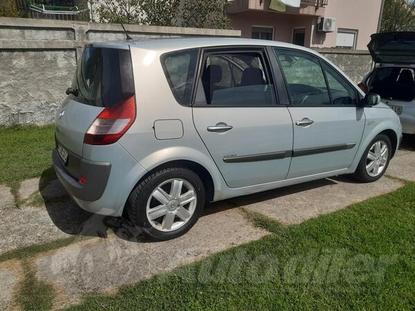 Renault - Scenic - 1.5 DCI