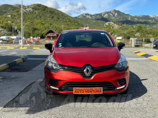 Renault - Clio - 11.2018.g