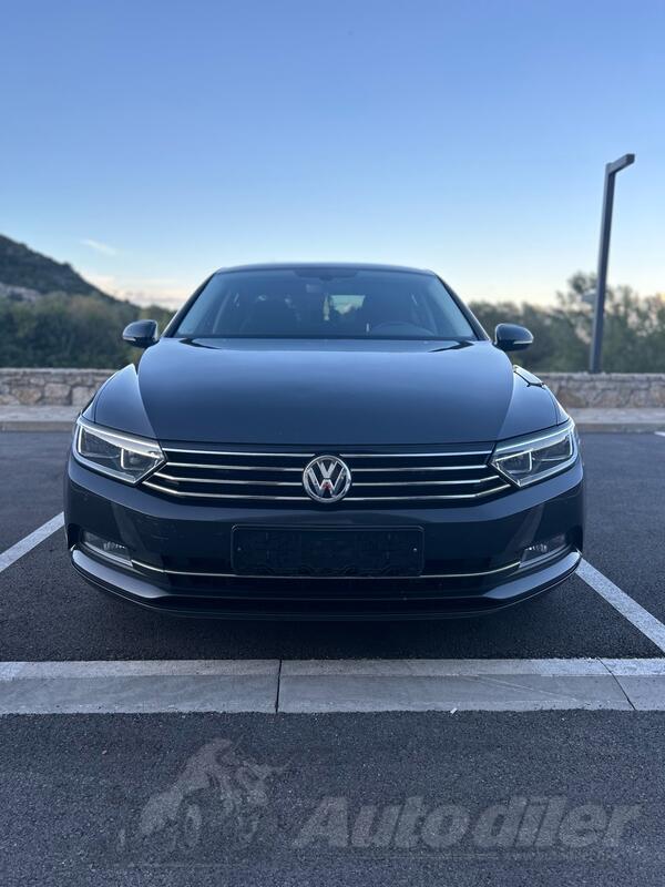 Volkswagen - Passat - 2.0 TDI