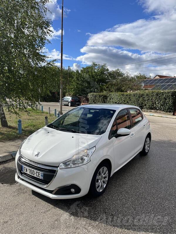 Peugeot - 208 - 1.6 hdi