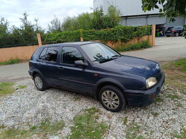 Volkswagen - Golf 3 - 1.9