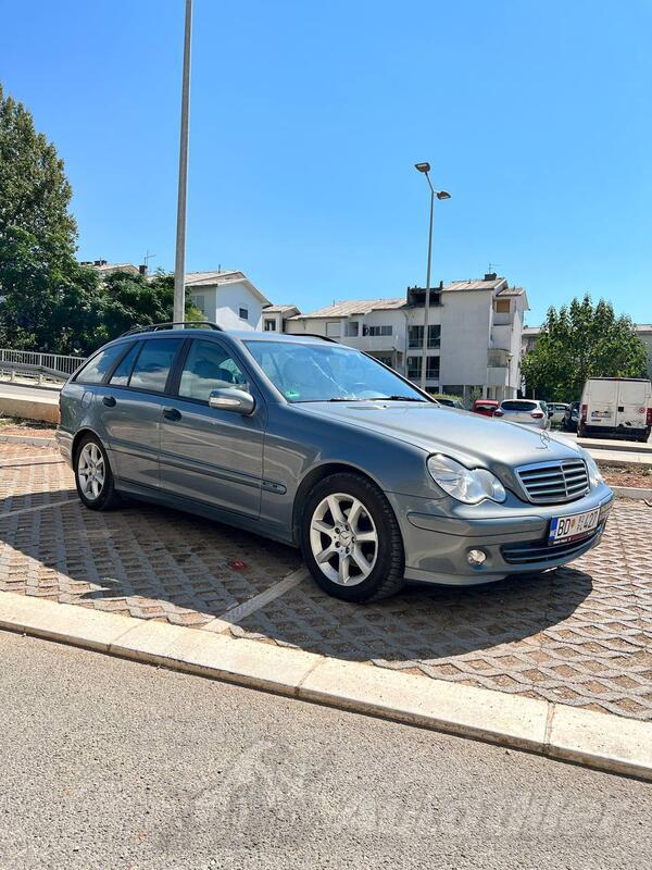 Mercedes Benz - C 220 - CDI AT Classic