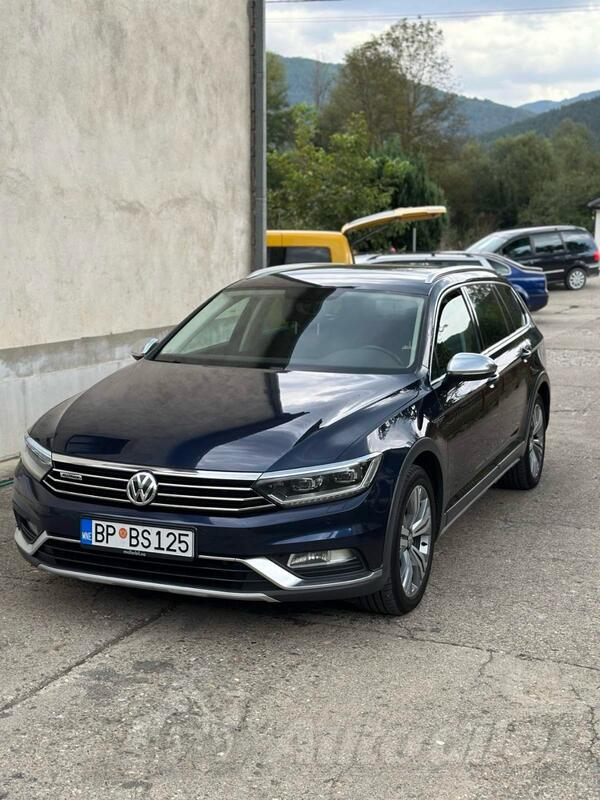 Volkswagen - Passat Alltrack - 2.0