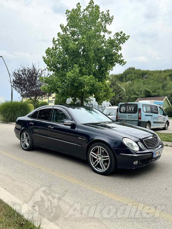 Mercedes Benz - 400 - E 400