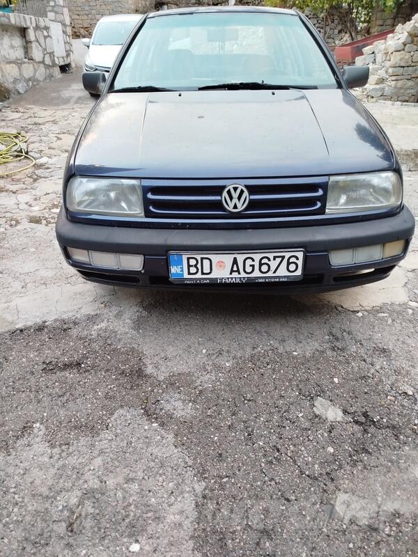 Volkswagen - Vento - 1.9D