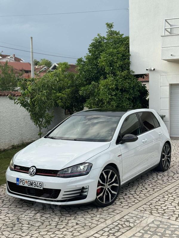 Volkswagen - Golf 7 - 2.0