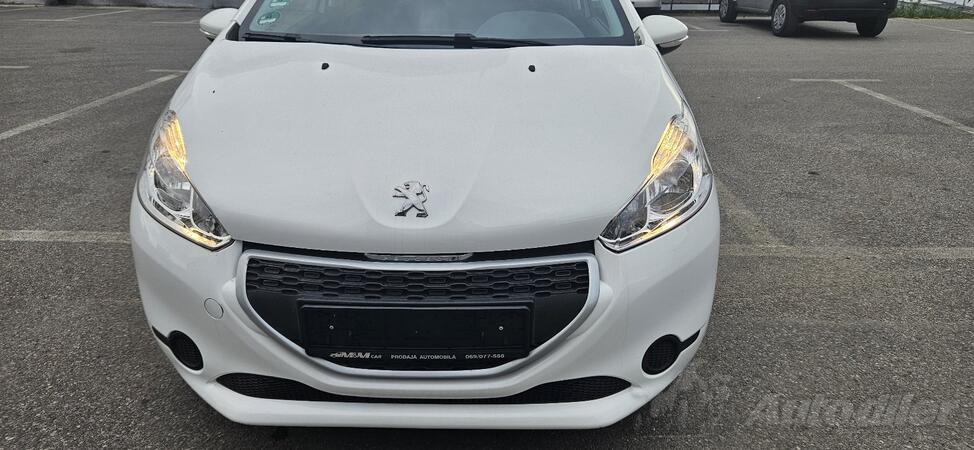 Peugeot - 208 - 1.0 i