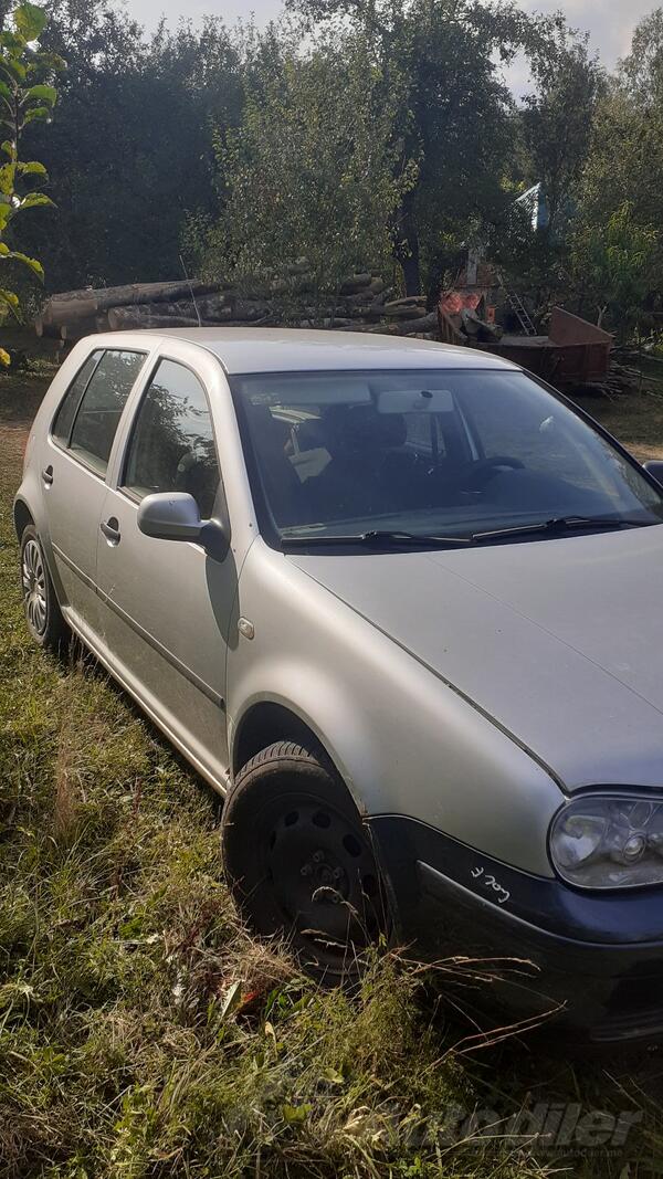 Volkswagen - Golf 4 - 1.4