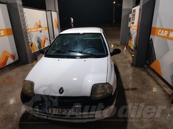 Renault - Clio