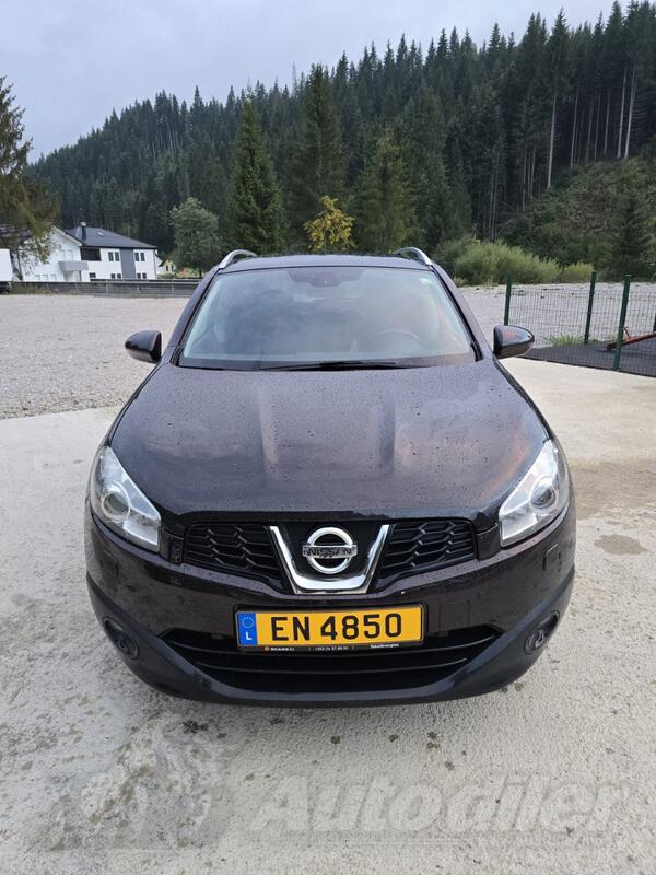 Nissan - Qashqai - 2.0 4x4