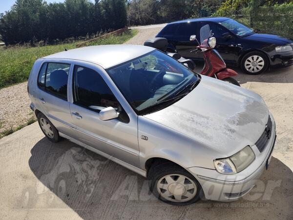 Volkswagen - Polo - 1.4 tdi (td crveno)