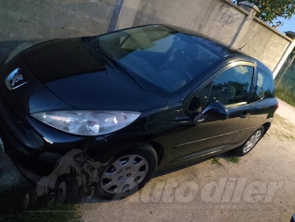 Peugeot - 207 - 1,4 tdi