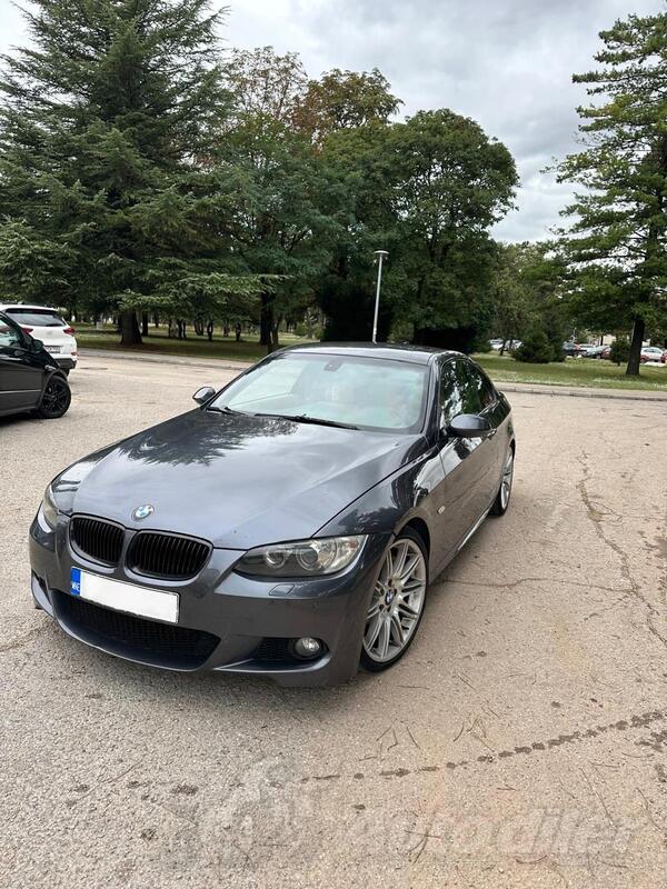 BMW - 330 - M