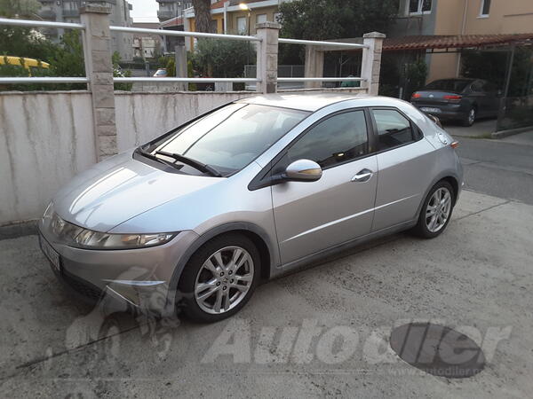 Honda - Civic - 2,2 i ctdi