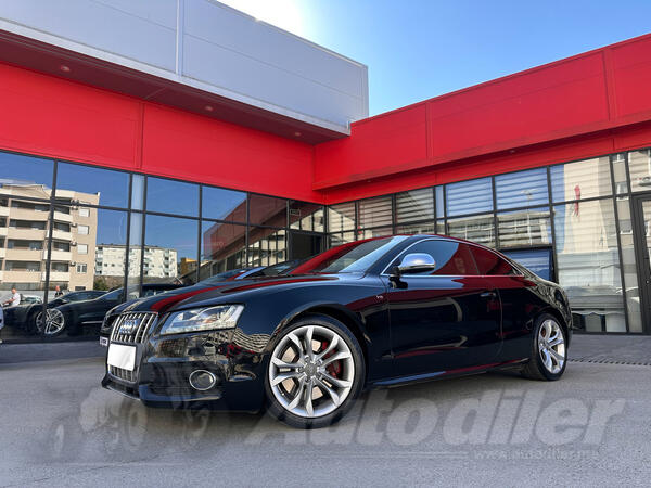 Audi - S5 - Coupe 4.2 V8 Quattro