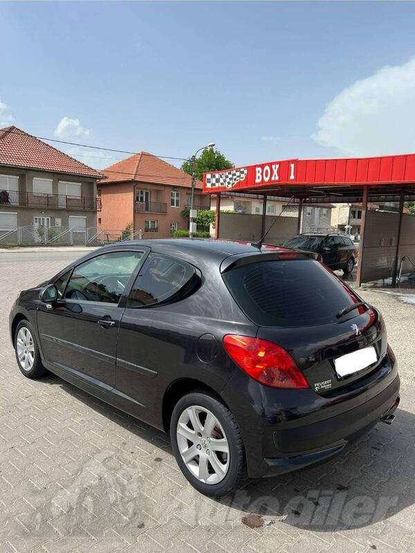 Peugeot - 207 - 1.6