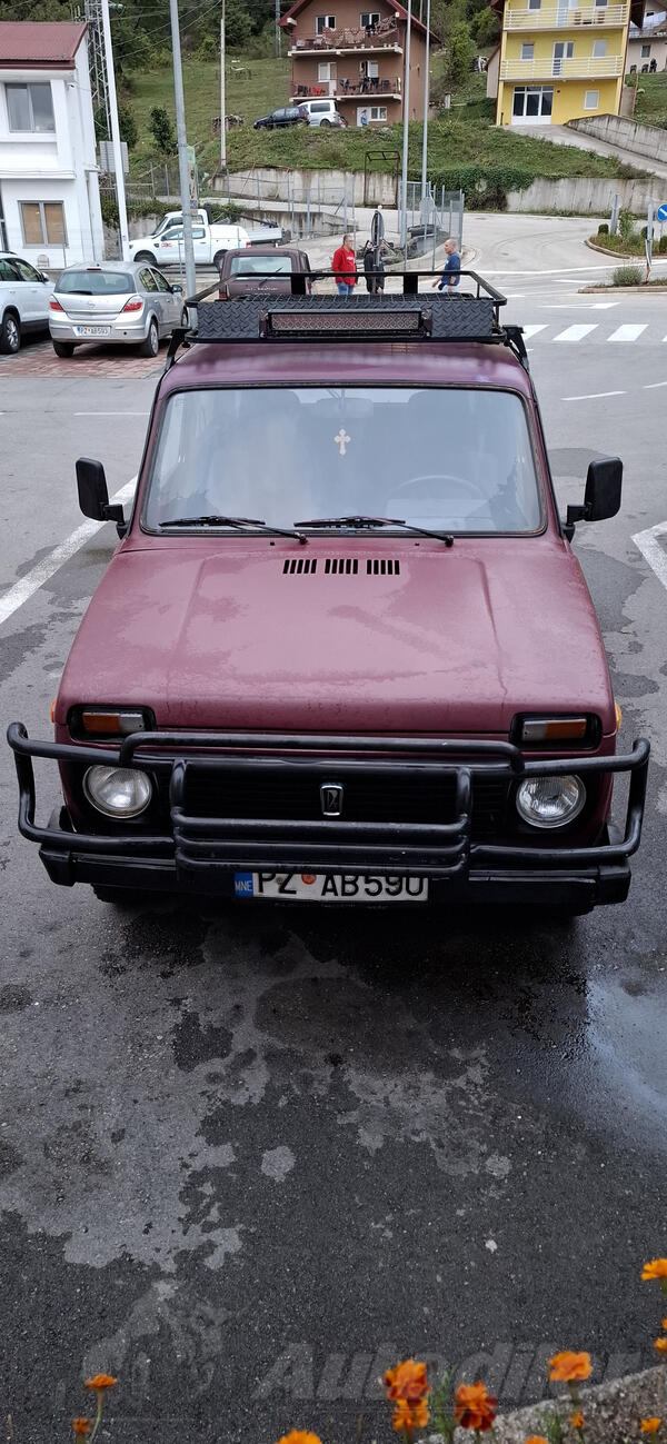 Lada - Niva - 1.7 Benzin