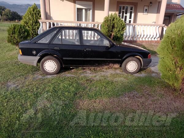 Ford - Escort - 1.3