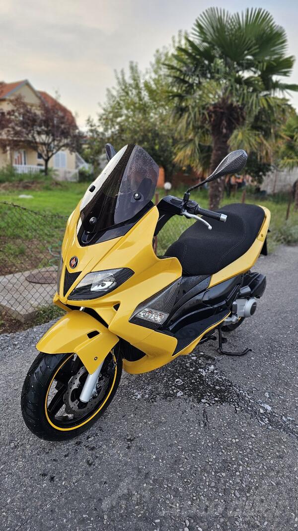 Gilera - nexus