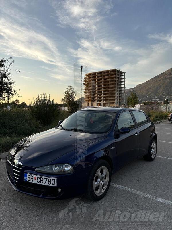 Alfa Romeo - 147 - 1.9 JTDm