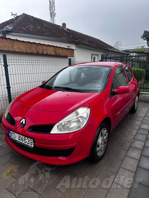 Renault - Clio - 1.5 DCI