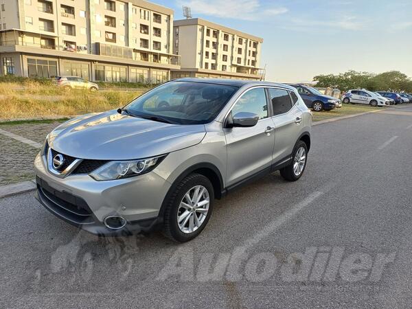 Nissan - Qashqai - 15 dci