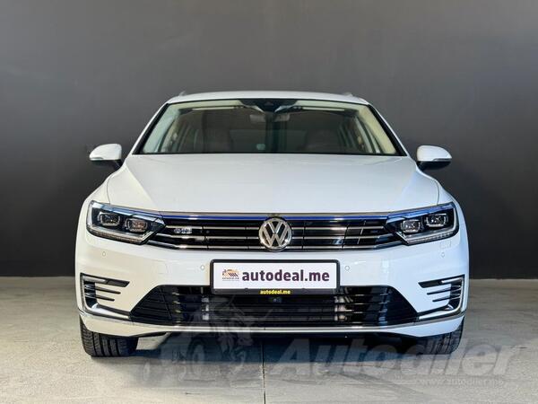 Volkswagen - Passat - PRVE REG 2019 - GTE HYBRIDE 218 KS