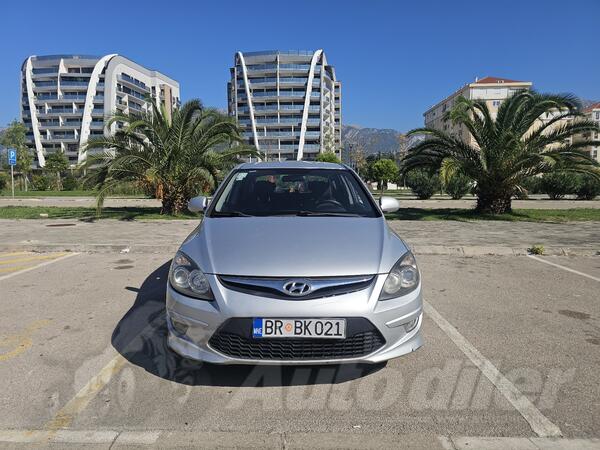 Hyundai - i30 - 1.6crdi