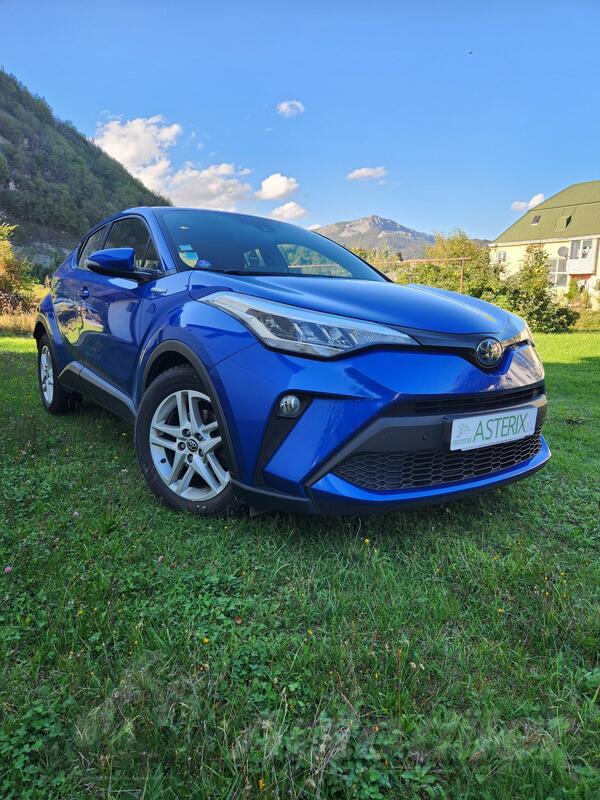 Toyota - C-HR - 1.8 hibrid benzin