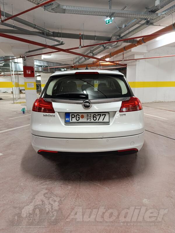 Opel - Insignia - 2.0 CDTI