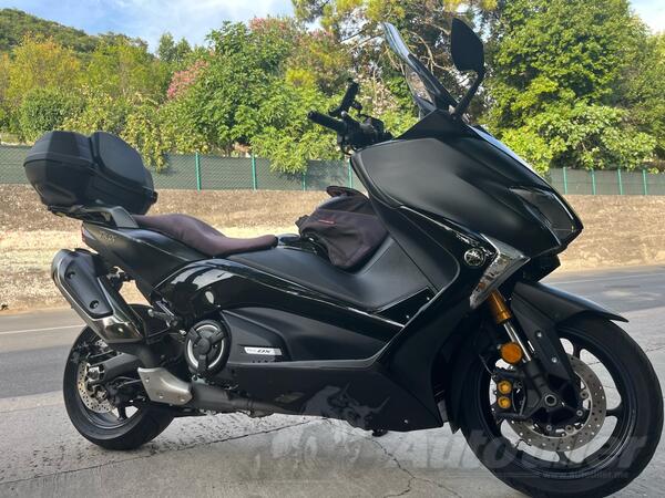 Yamaha - T max 530 DX