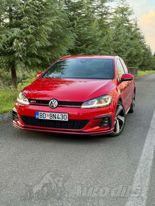 Volkswagen - Golf GTI - 2.0 TSI Perfomance