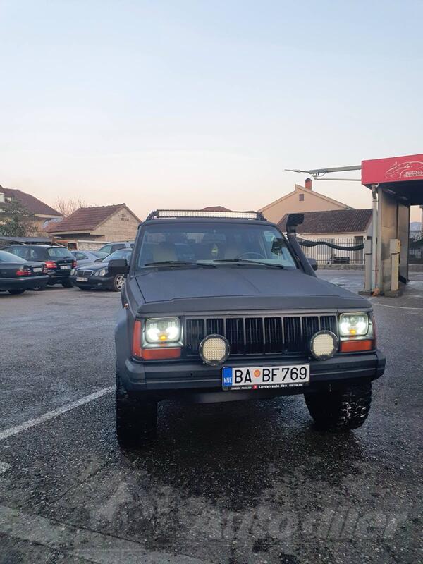 Jeep - Cherokee - 2.5