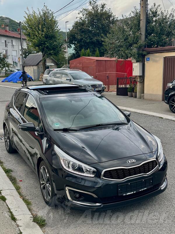 Kia - Cee`d - .