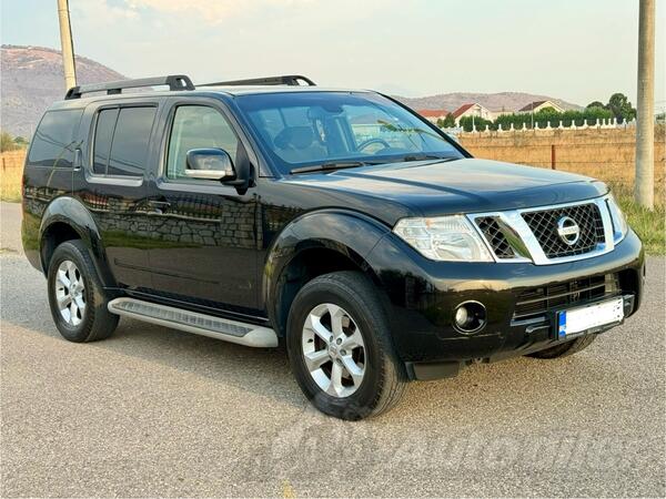 Nissan - Pathfinder - 2.5