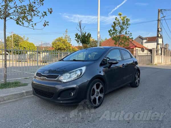 Kia - Rio - 1.1