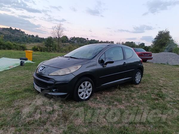 Peugeot - 207 - 1.6 HDI