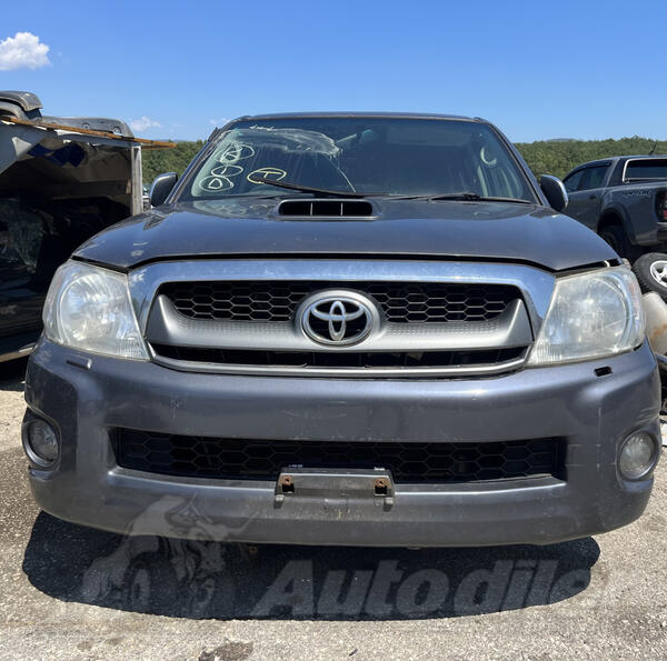 Toyota - Hilux 3.0 D4D in parts